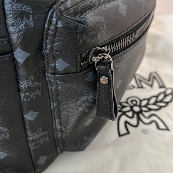 MCM small backpack - Picture 4 of 4